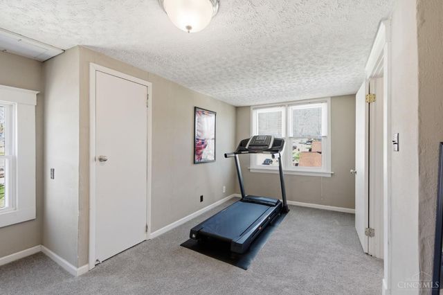 6867 Hurd Avenue, Columbia Twp, OH 45227