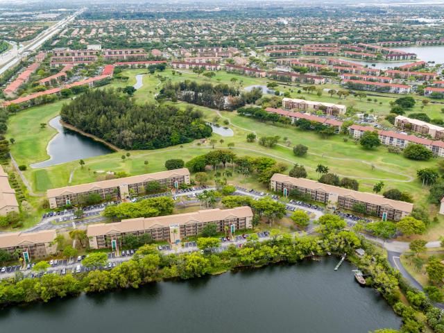 13355 SW 9th Court 304h, Pembroke Pines, FL 33027