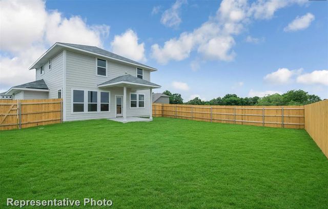 200 Insider LOOP, Elgin, TX 78621
