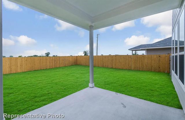 200 Insider LOOP, Elgin, TX 78621