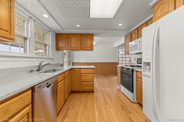 6873 Carriage Hills Drive, Canton Charter Township, MI 48187