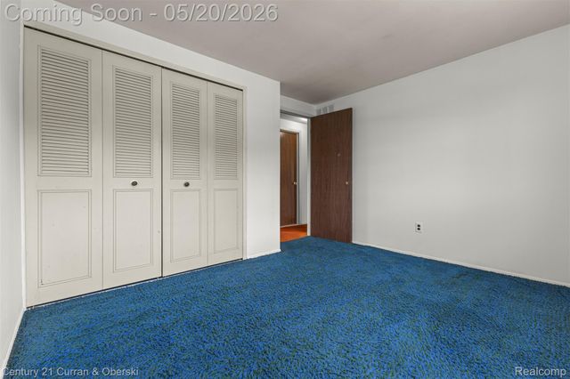 6873 Carriage Hills Drive, Canton Charter Township, MI 48187