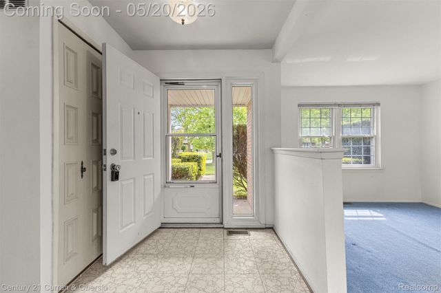 6873 Carriage Hills Drive, Canton Charter Township, MI 48187