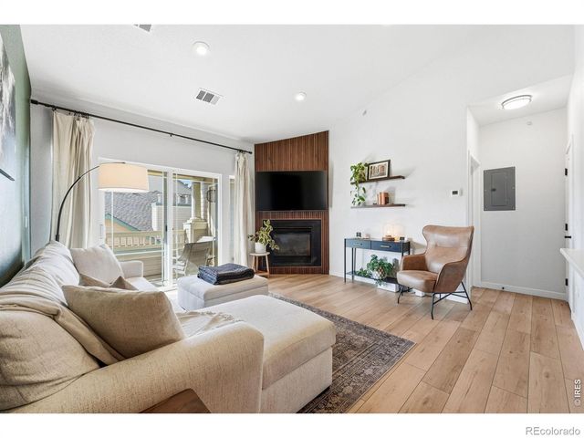8329 S Independence Circle 306, Littleton, CO 80128