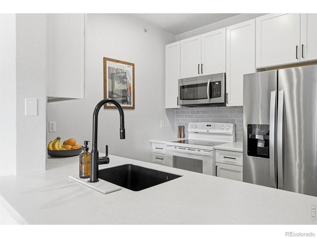 8329 S Independence Circle 306, Littleton, CO 80128