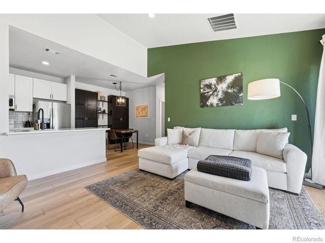 8329 S Independence Circle 306, Littleton, CO 80128