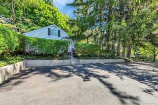 15 Cherry Lane A, Glen Head, NY 11545