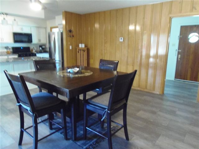141 Georgia Pl, Portland, TX 78374