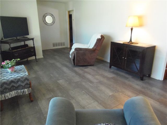 141 Georgia Pl, Portland, TX 78374