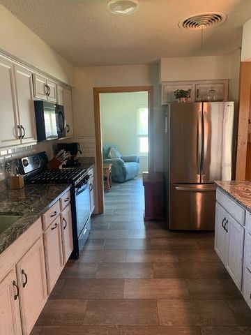 141 Georgia Pl, Portland, TX 78374