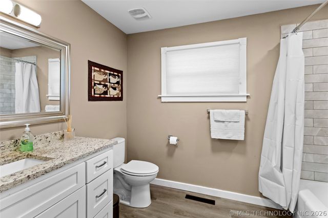 604 SW 3rd Street, Checotah, OK 74426