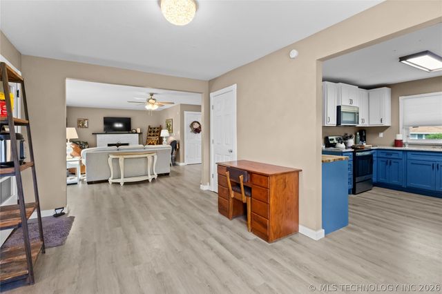 604 SW 3rd Street, Checotah, OK 74426