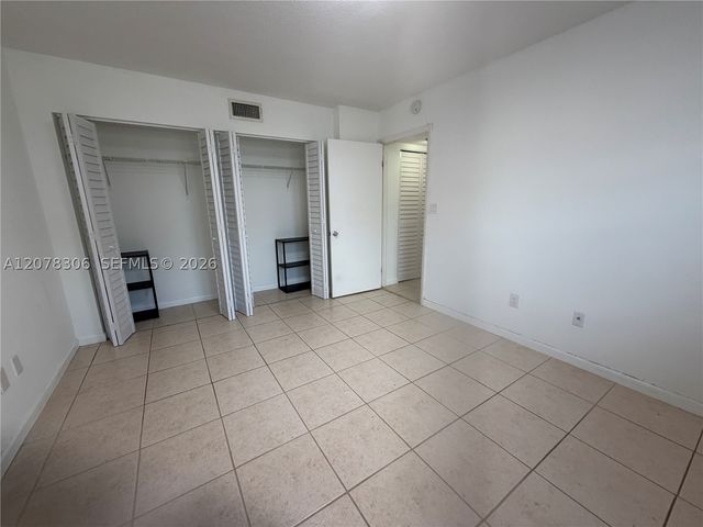 18226 S Mediterranean Blvd 3-16, Hialeah, FL 33015
