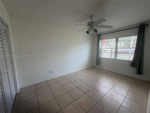 18226 S Mediterranean Blvd 3-16, Hialeah, FL 33015