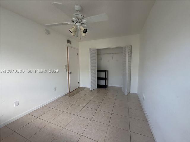 18226 S Mediterranean Blvd 3-16, Hialeah, FL 33015