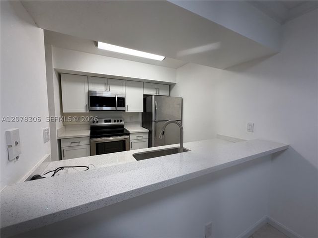 18226 S Mediterranean Blvd 3-16, Hialeah, FL 33015