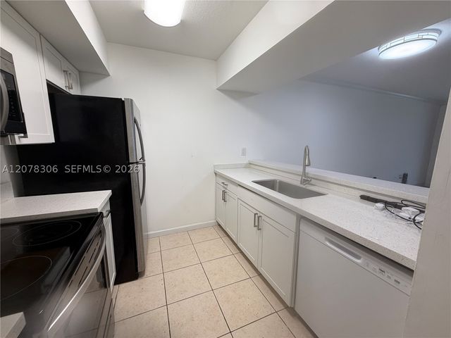 18226 S Mediterranean Blvd 3-16, Hialeah, FL 33015