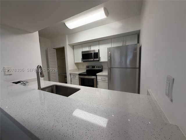 18226 S Mediterranean Blvd 3-16, Hialeah, FL 33015
