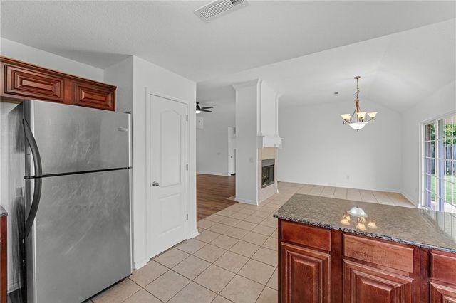 6102 S 39th Street, Rogers, AR 72758