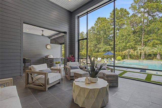 114 Royal Palm Avenue, Montgomery, TX 77316