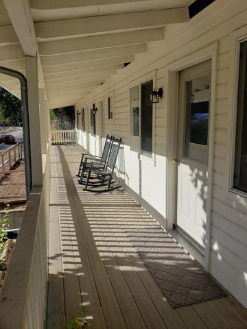 1420 Jackson Gate Rd, Jackson, CA 95642