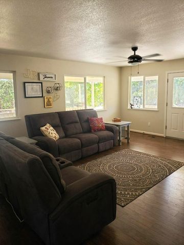 1420 Jackson Gate Rd, Jackson, CA 95642