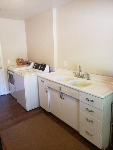 1420 Jackson Gate Rd, Jackson, CA 95642