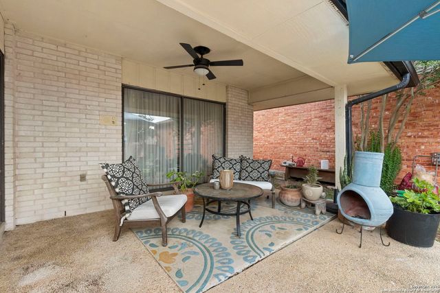 6210 Meadow Grove, Windcrest, TX 78239