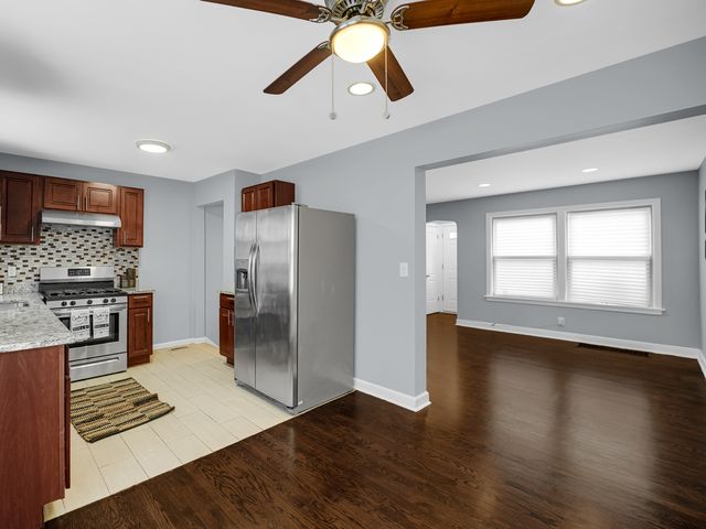 8337 S Sangamon Street, Chicago, IL 60620