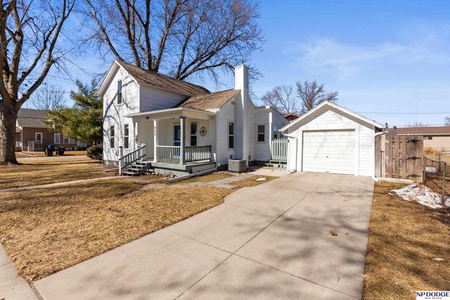 406 E 14th Street, Fremont, NE 68025