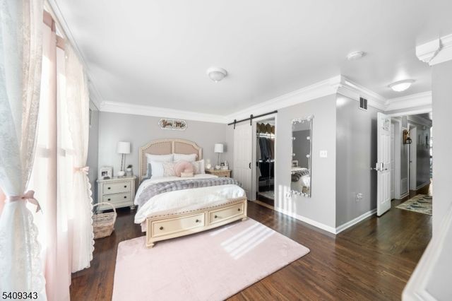 216 Bond St, Elizabeth City, NJ 07206