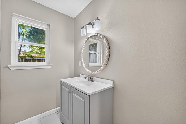 7938 Glen Vista Street, Houston, TX 77061