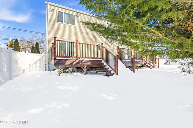 1991 Ridgeway Road, Toms River, NJ 08757