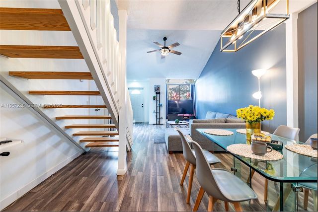 1946 Players Pl, North Lauderdale, FL 33068