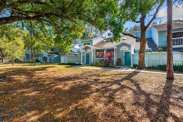 1946 Players Pl, North Lauderdale, FL 33068