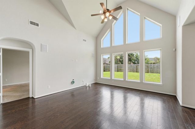 2994 Vintage Park Lane, Pearland, TX 77584