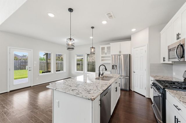 2994 Vintage Park Lane, Pearland, TX 77584
