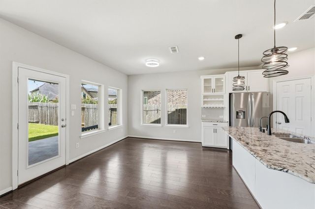 2994 Vintage Park Lane, Pearland, TX 77584