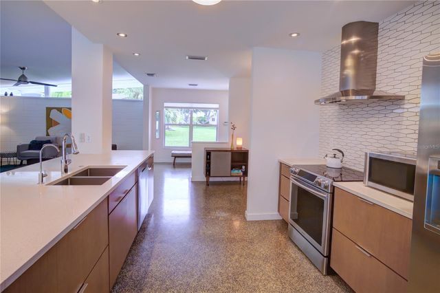 7812 SAN JUAN AVENUE, Bradenton, FL 34209