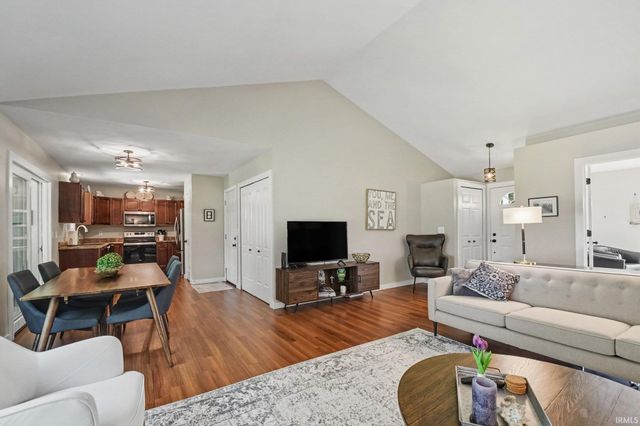 52017 Trenton Woods Drive, Granger, IN 46530