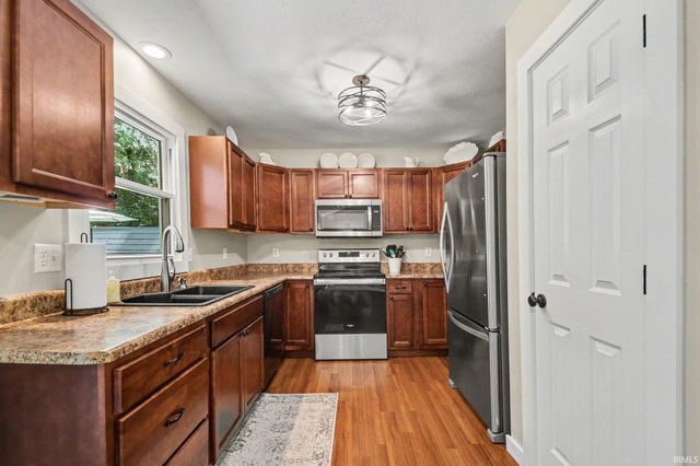 52017 Trenton Woods Drive, Granger, IN 46530