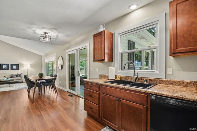 52017 Trenton Woods Drive, Granger, IN 46530