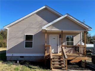 309 Hunter Street B, Seneca, SC 29678