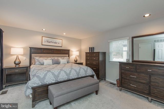 650 N VALLEY FORGE RD, Devon, PA 19333