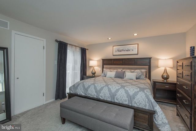 650 N VALLEY FORGE RD, Devon, PA 19333