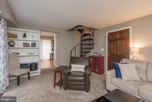 650 N VALLEY FORGE RD, Devon, PA 19333