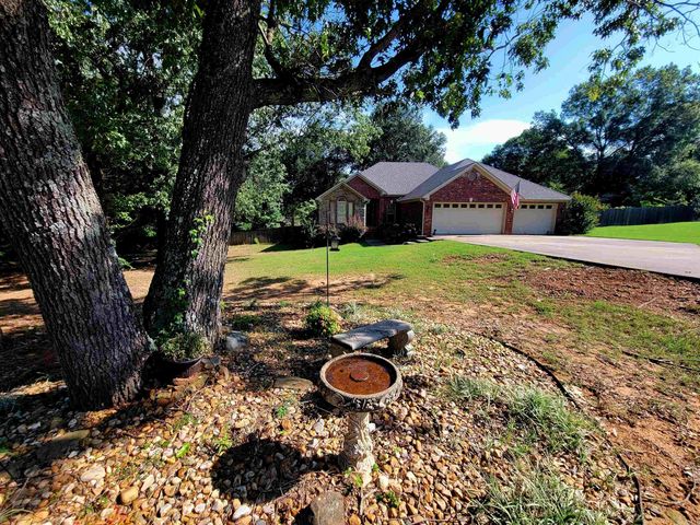 26 Auburn Hills, Greenbrier, AR 72058