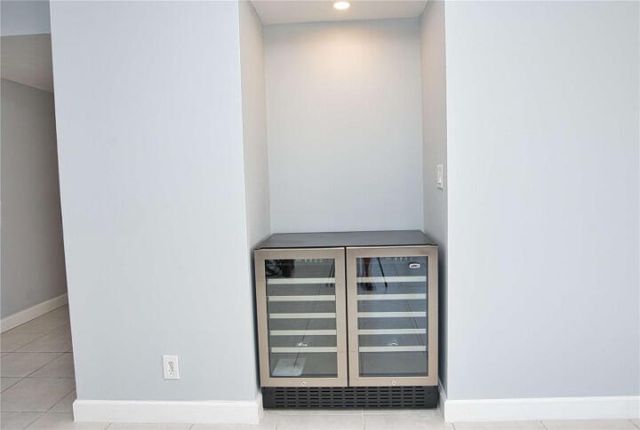 19355 Turnberry Way, Miami, FL 33180