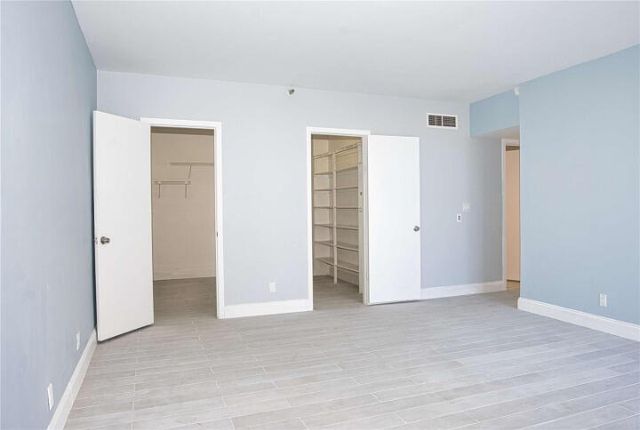 19355 Turnberry Way, Miami, FL 33180