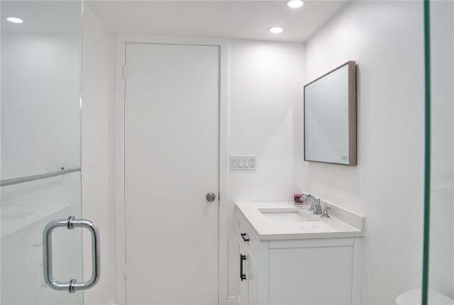 19355 Turnberry Way, Miami, FL 33180